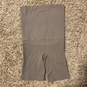 Yummie Tummie Shapewear